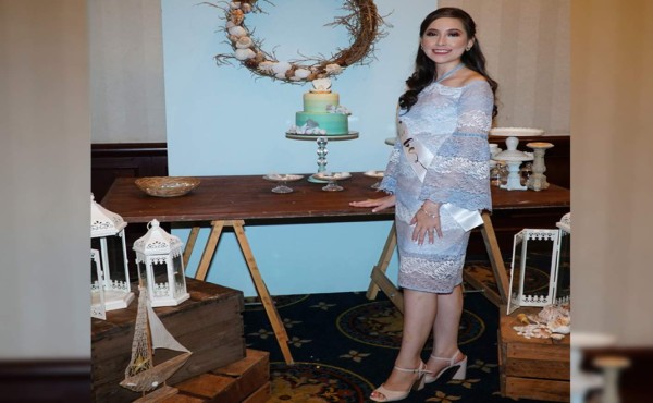 Tarde para festejar con la enamorada