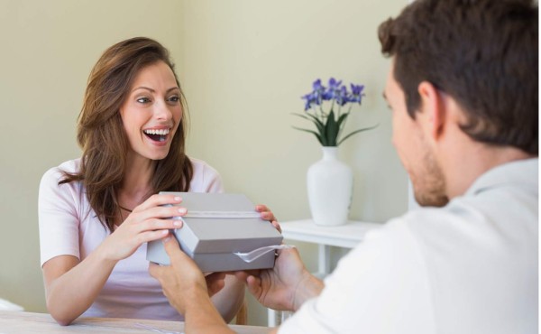 Acepta todo, pero no le dice que sí