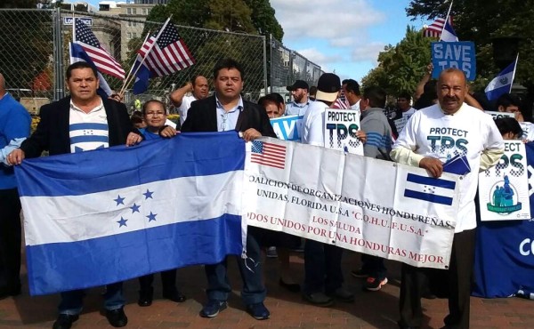 Hondureños con TPS aportan $4,600 millones en impuestos a EEUU al año