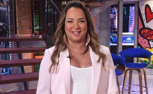 Adamari López hospitalizada por complicaciones de salud