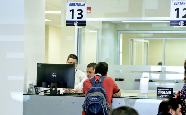 SAR instala mesas de ayuda por ISR