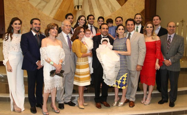 Bautizo de Valentina Larach Canahuati y Sofía Elena Canahuati Kafati