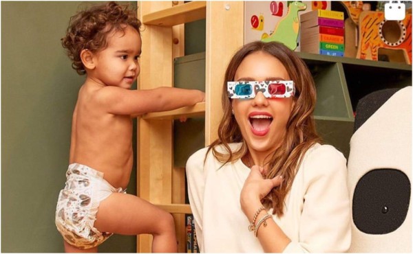 Jessica Alba se une a Disney+ para contar cómo criar a los hijos