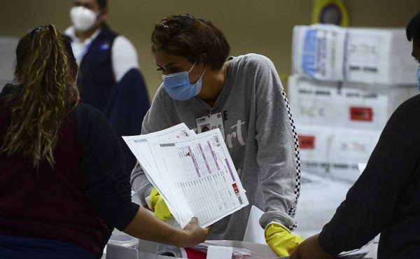 Asfura, Yani y Xiomara al frente en primer resultado oficial de elecciones