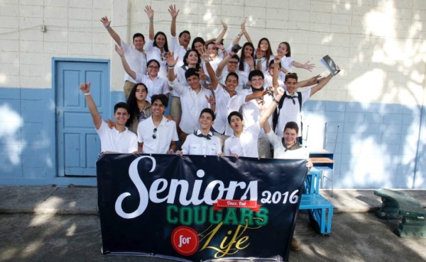 Entrada de la promoción 2016 de la Valle de Sula