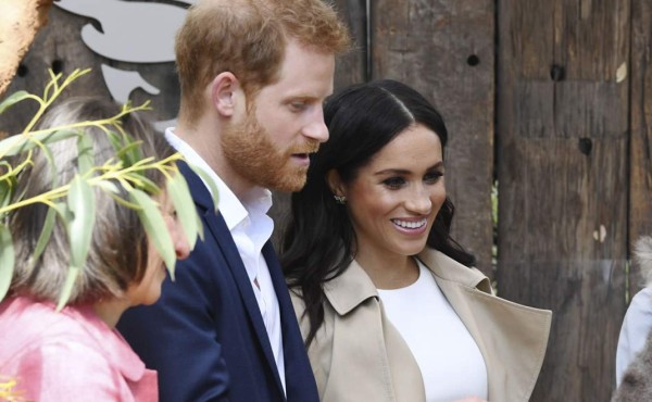 Harry y Meghan reciben primeros regalos para su bebé