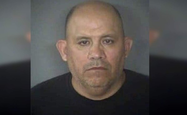 Detienen a policía en Texas por abusar de una niña indocumentada