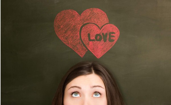 La mitad de las mujeres tiene un hombre de reserva