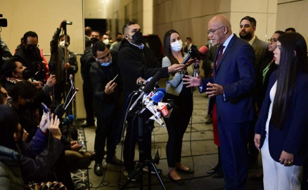 Rivales políticos de Venezuela reducen sus diferencias en negociaciones en México