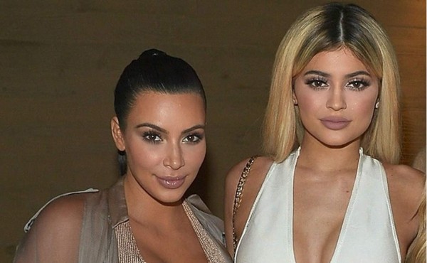 Kim Kardashian entrevista a Kylie Jenner y le confiesa su gran error