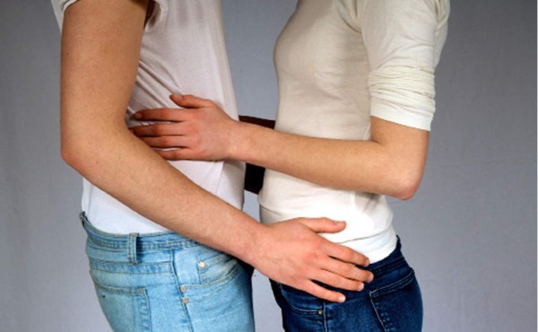 Adolescentes quieren tener relaciones sexuales sin condón