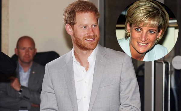 Príncipe Harry honra a la princesa Diana un día después de su cumpleaños