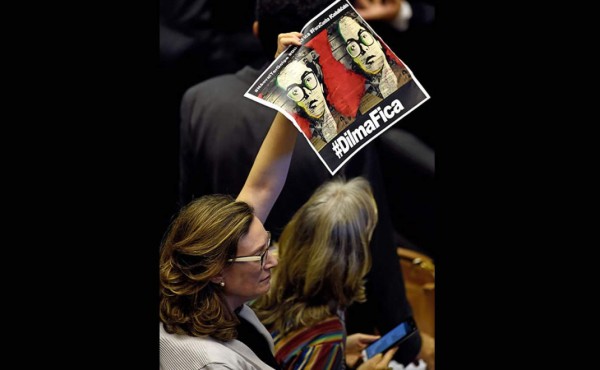 Tribunal Supremo suspende juicio político de Rousseff