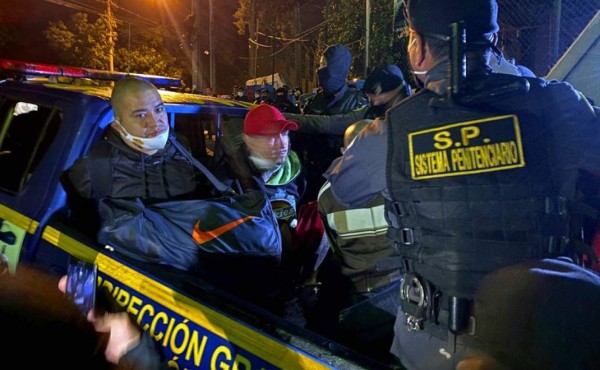 Pandilleros liberan a guardias penitenciarios en Guatemala