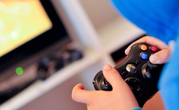 China limita el horario para los niños en el uso de videojuegos