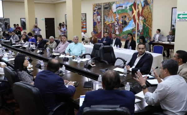 Gobierno anuncia eliminación del ISV en la factura de energía eléctrica