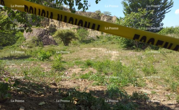Hallan muerta a pareja entre matorrales de la colonia Lomas del Carmen
