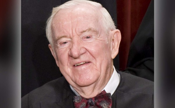 Exjuez del Supremo de EEUU pide cambiar la Constitución para control de armas  