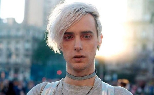 Hijo de Gustavo Cerati se declara gay