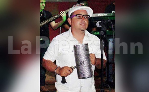 Cantante hondureño muere al accidentarse junto a su grupo en Naco, Cortés