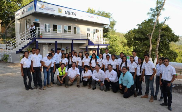 Honduras y Nestlé inauguran el primer centro de capacitación para caficultores