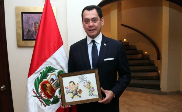 Última despedida para el embajador de Perú