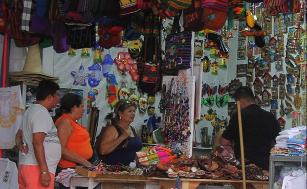 Vendedores de artesanías esperan aumentar ventas