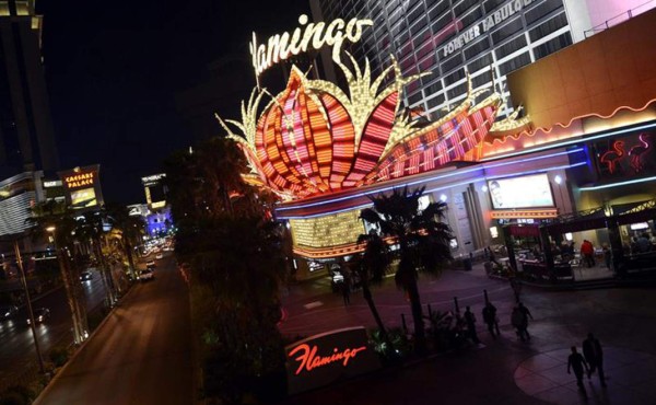 Despidos en casinos de Las Vegas por coronavirus golpea a trabajadores latinos