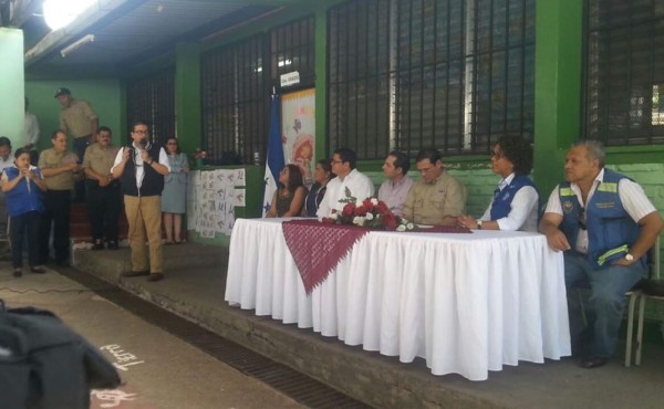 Gobierno interviene centros educativos para combatir el zika