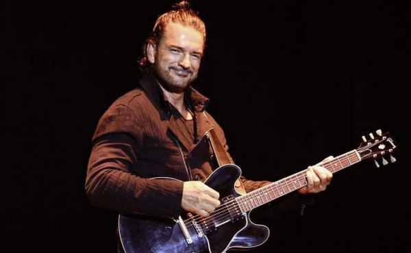 Ricardo Arjona comparte osado video