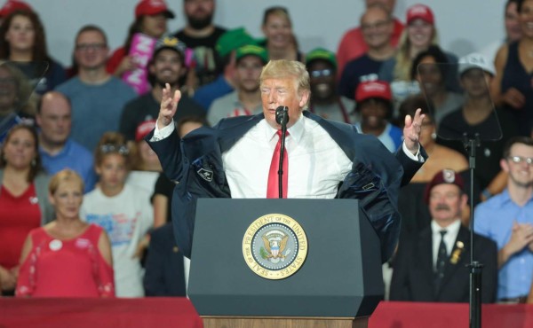 Trump anuncia 'Fuerza Espacial' para dominar a sus rivales