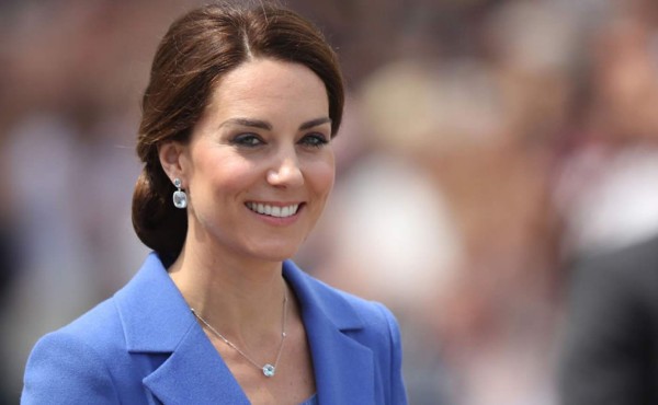 Justicia francesa confirma multas a revista Closer por fotos de Kate Middleton