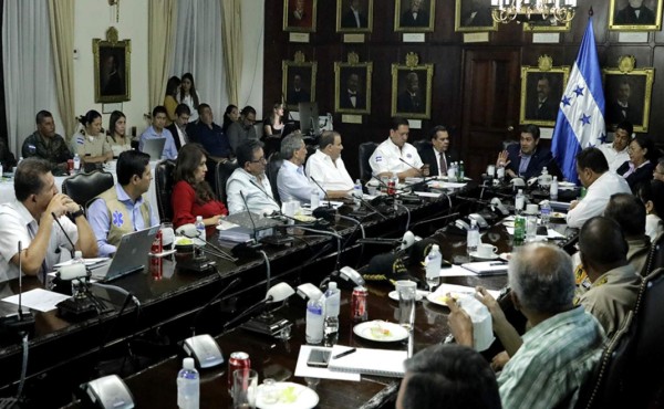 Vigilarán a los cruceristas que ingresen por Roatán