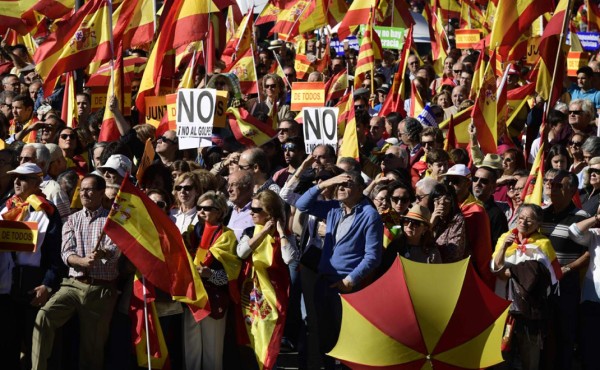 Gobiernos de todo el mundo rechazan la independencia de Cataluña