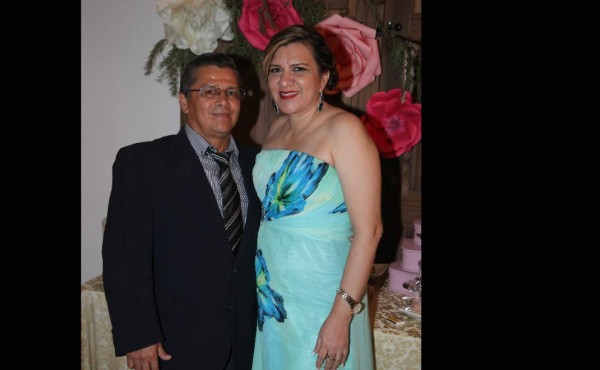 50 años de Magda Valdivieso de Cubas