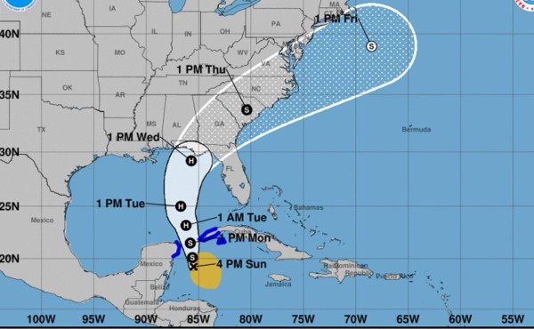 Depresión se convierte en tormenta tropical Michael en su camino a Florida