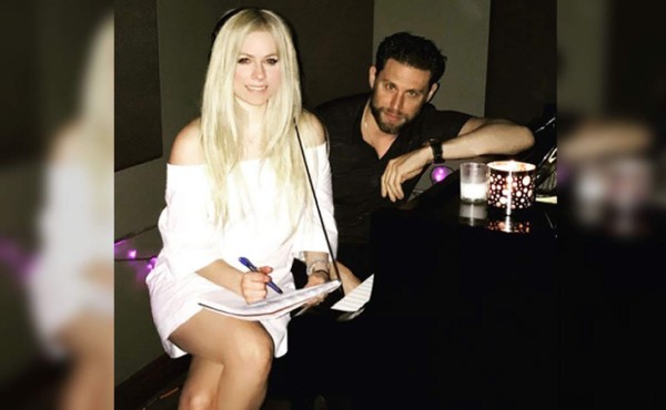 Avril Lavigne regresa a la música