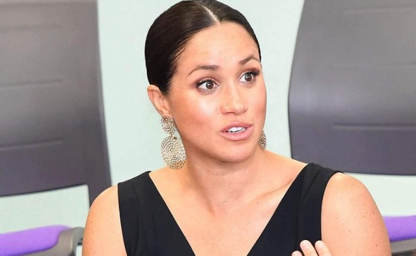 Meghan Markle era controlada hasta por sus joyas