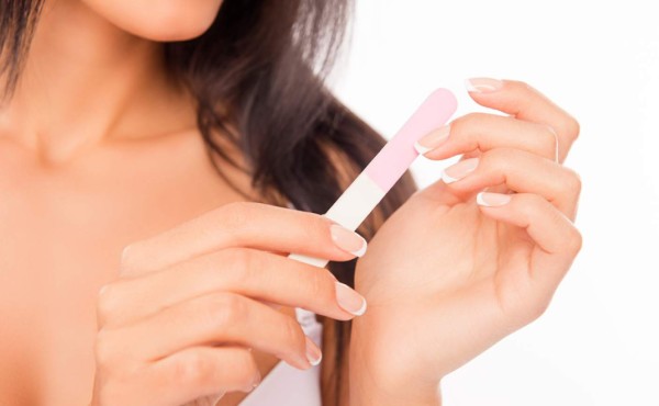 No más uñas quebradizas, ¡te decimos cómo!