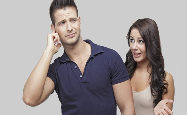 Vende pollo, y quiere conquistar a pollita