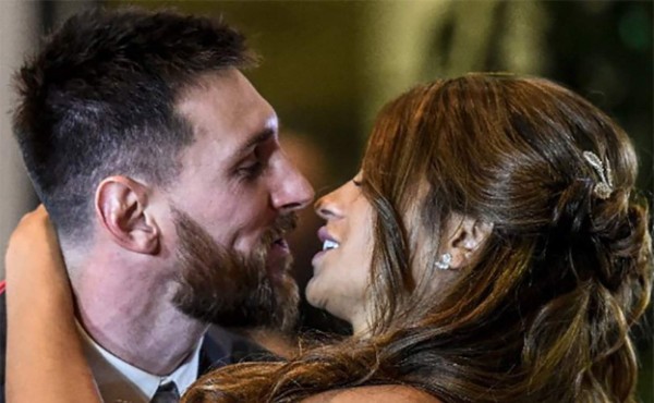Video: Messi sorprende con baile al lado de Antonella tras casarse