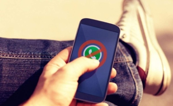 Reino Unido plantea posibilidad de prohibir WhatsApp tras ataques en París