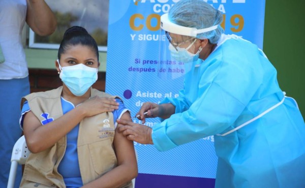 Inicia segunda jornada de vacunación tras donación de 48,000 dosis vía Covax
