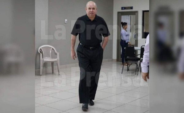 Posponen juicio contra el exalcalde Padilla Sunseri, quien está prófugo