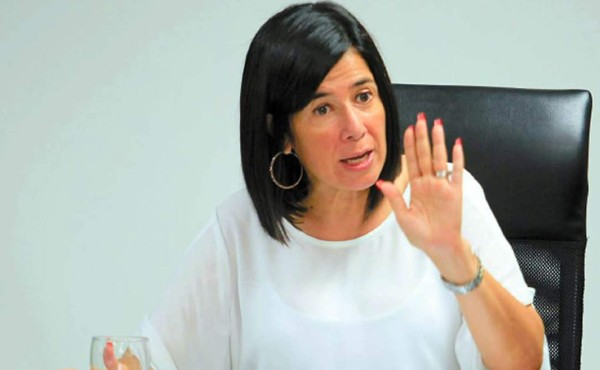 Miriam Guzmán seguirá en nuevo sistema de rentas
