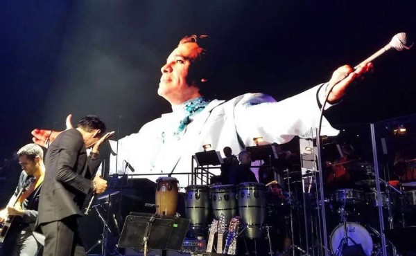 Marc Anthony llora por muerte de Juan Gabriel