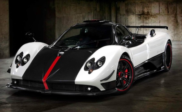 El lujoso Pagani Zonda fue diseñado por el fallecido campeón de Fórmula 1 Manuel Fangio.