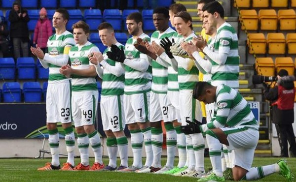 El Celtic y Emilio Izaguirre rinden homenaje a Arnold Peralta
