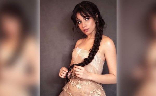 Camila Cabello confiesa que robó un objeto del palacio de Kensington