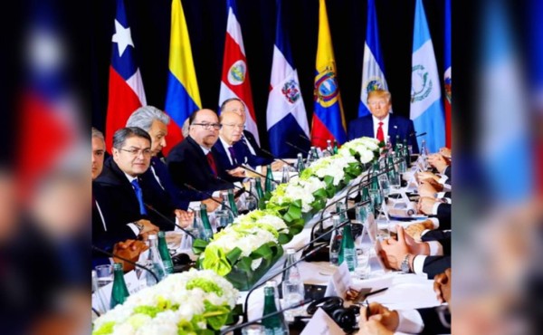 Presidente hondureño participa en reunión de alto nivel con Trump